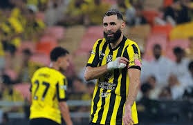 大幅轮换，科瓦奇：由于伤病我们不得不轮换拜尔